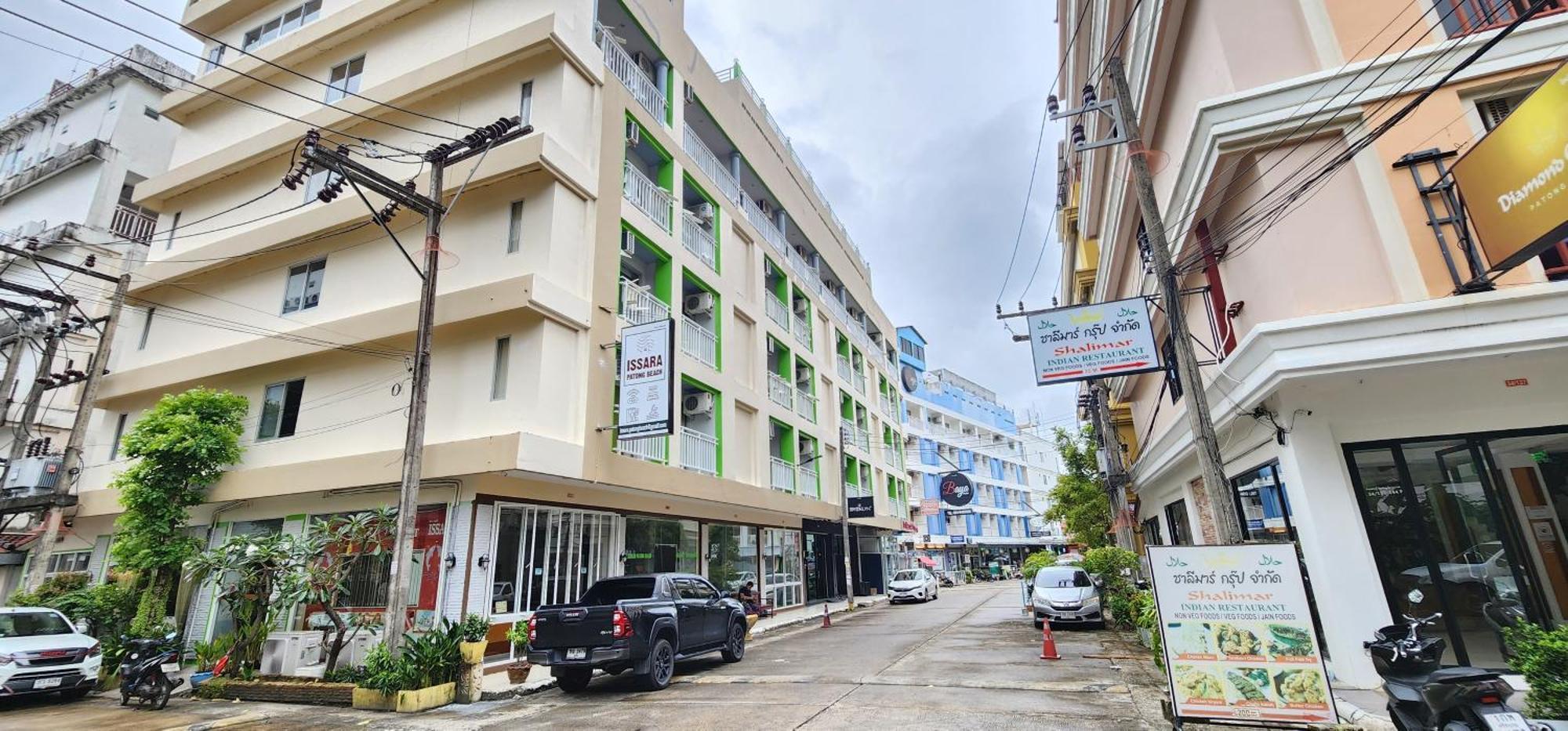 Issara Patong Beach Exterior foto